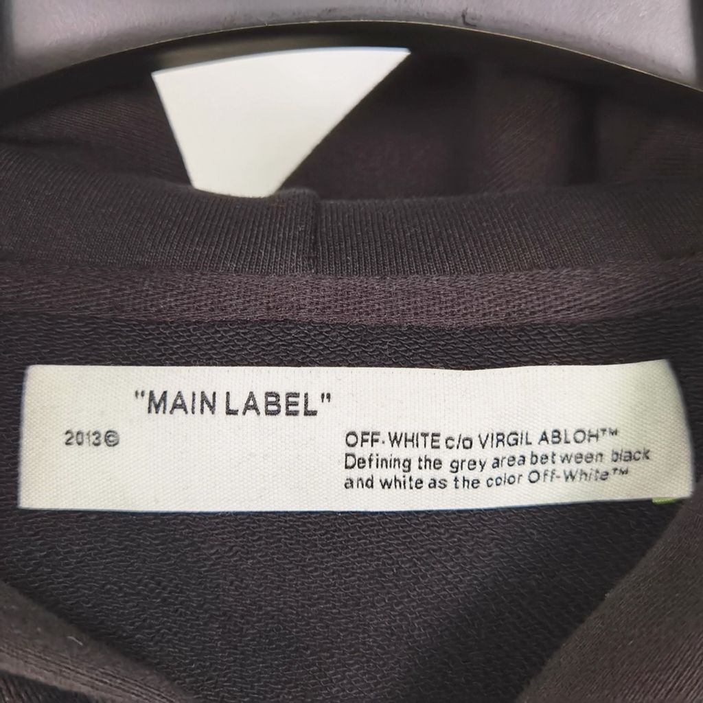 OFF WHITE